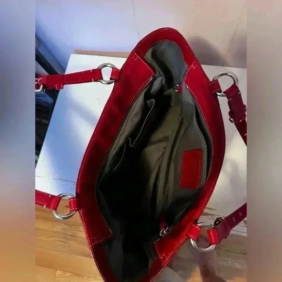 Coach Ashley Red Leather Double Handle Zipper Closure Tote Shoulder Bag - Picture 5 of 7